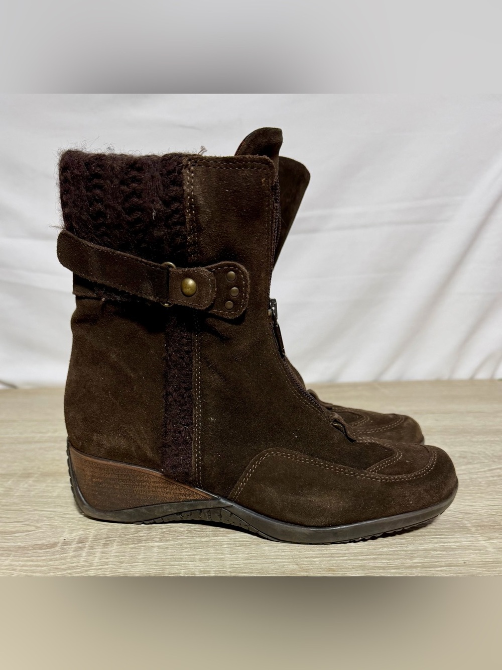 Aquatalia Womens Mia Boot Size 8.5 Waterproof Brown Suede Low Wedge Heel Booties